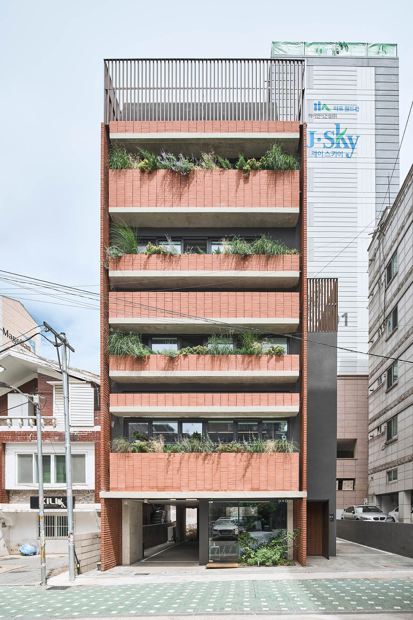 <p align=left>서울시<br>근생,단독주택신축공사<br>이신범<br>2020