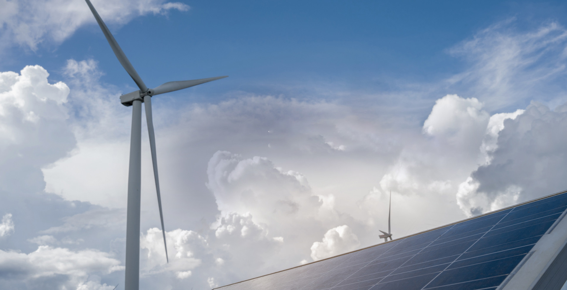 <p style="padding:150px;"><b>아이디어와 협력, 그리고 변화를 위한 플랫폼</b></p>