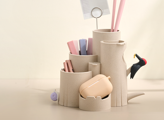 <p style="padding-left: 8px; padding-bottom: 0px; line-height: 1.3; text-transform: capitalize;">Woodpecker Forest Pencil Holder<br>made from recycled plastic of used toothbrushes </p>