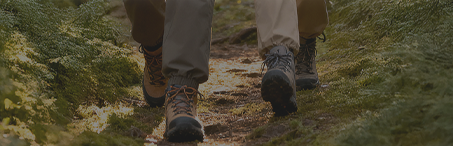 <div class="tb-text-group"><span class="t-text">Sunset Slow Hike</span><p class="b-text"><i>“술 없이도 재밌을 수 있다는 걸 알았어요.” – 지연</i></p></div>