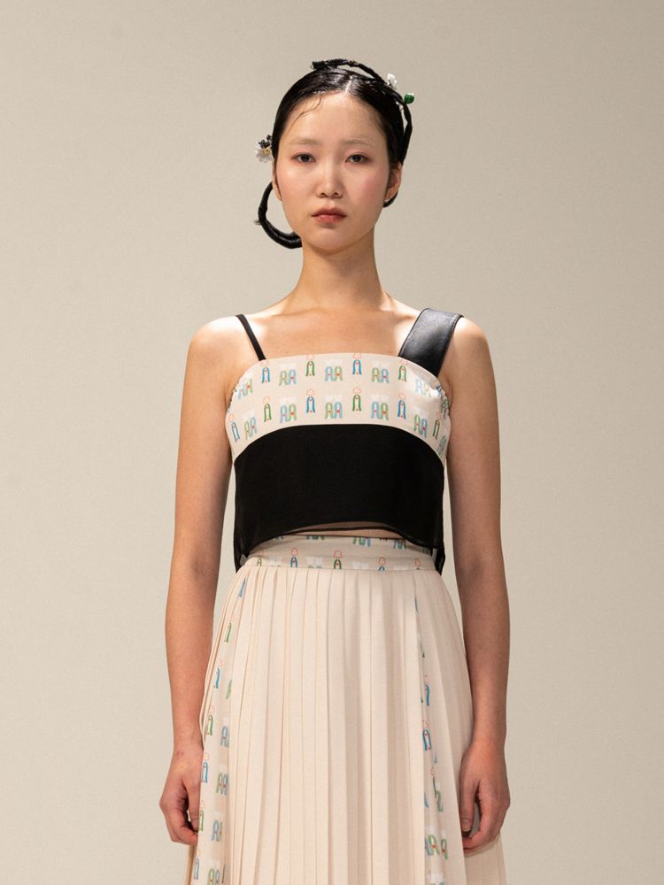 MALGI SLEEVELESS TOP : P10-2 : 오우르 OUWR