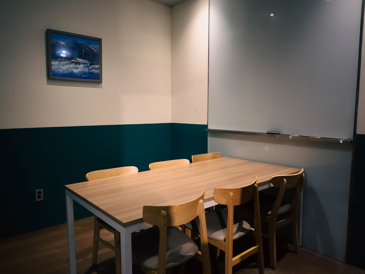 세미나룸 2 (6인)