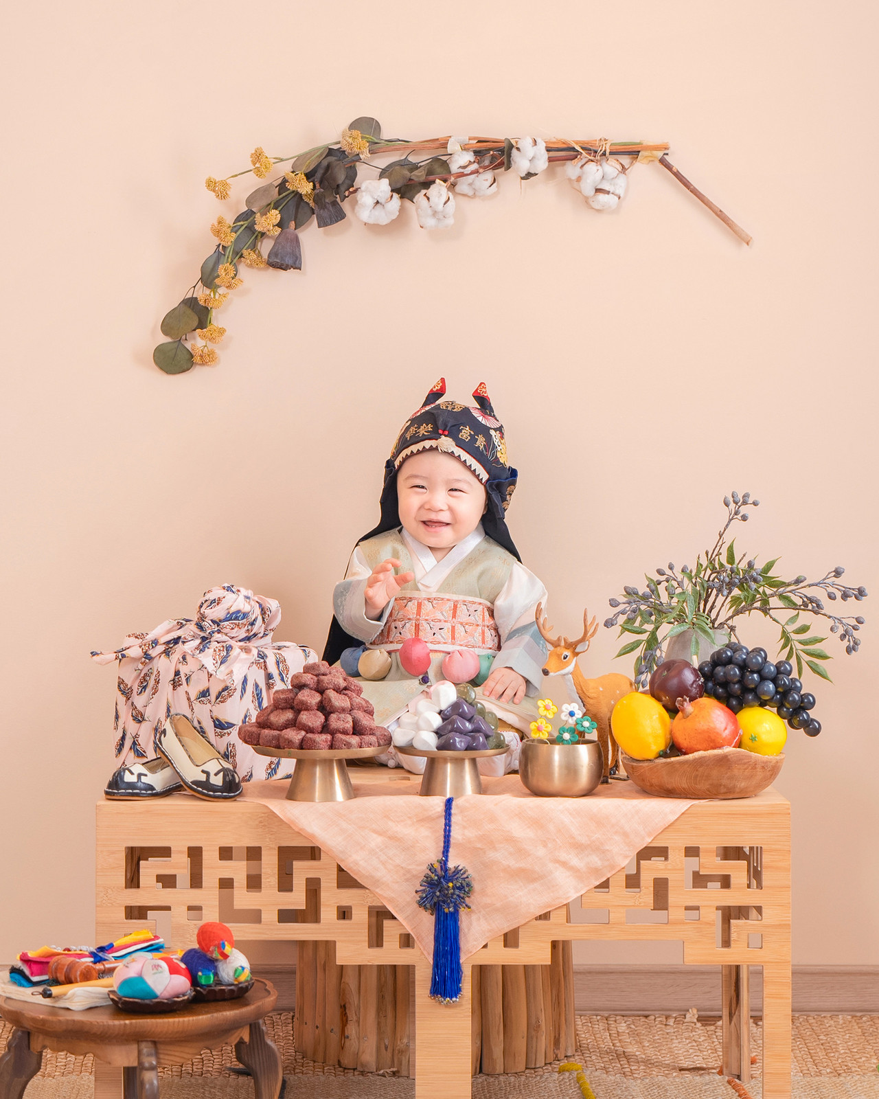 <span style="font-size: 20px;"><strong>베이비/아동</strong></span><br><span style="font-size: 18px; color: rgb(94, 94, 94);">아이의 첫 순간, 빛나는 추억으로 남깁니다.</span>