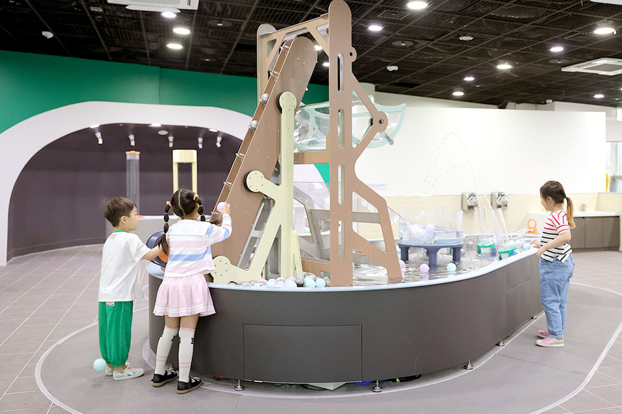 앱으로 간편하게 시작하는 믿을 수 있는 육아 돌봄 서비스