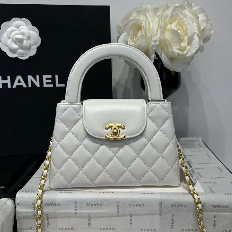 샤넬 23켈리 램스킨 화이트