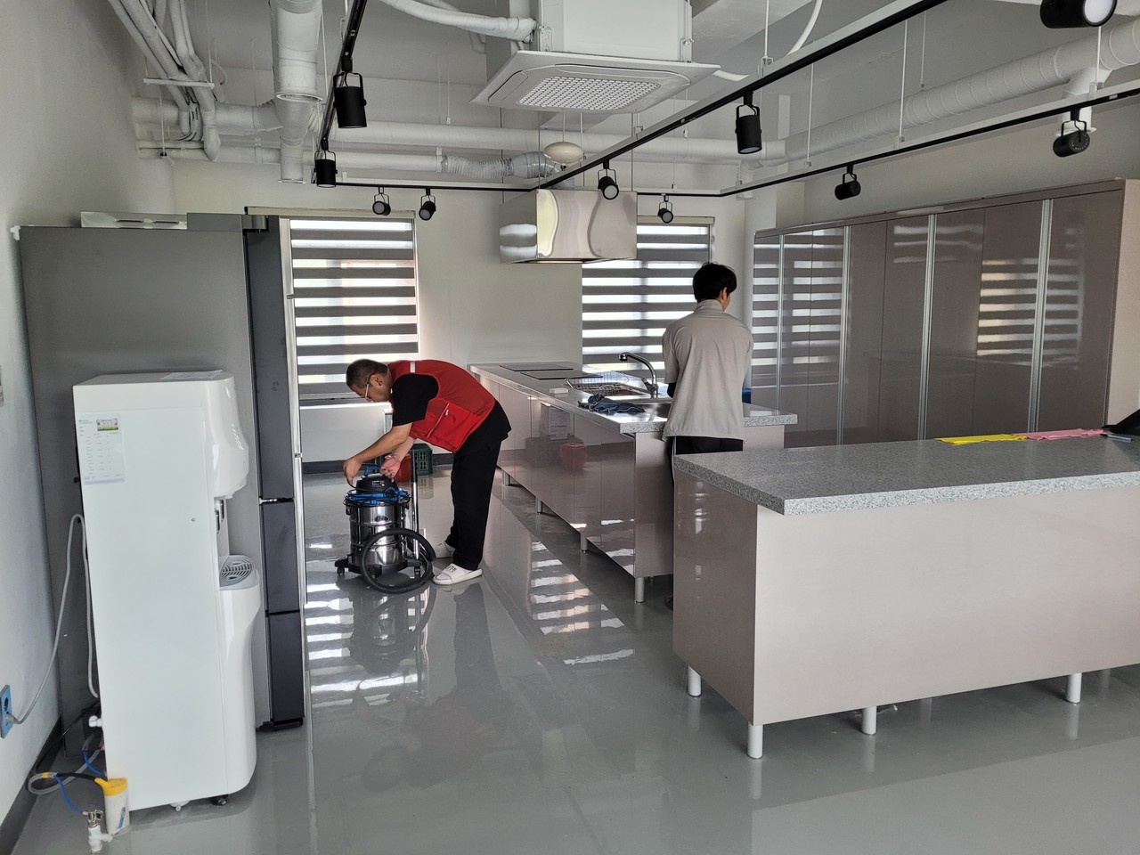 병원, 식품공장, 고급시설 특수 청소 – 전문 위생 클리닝 서비스 제공