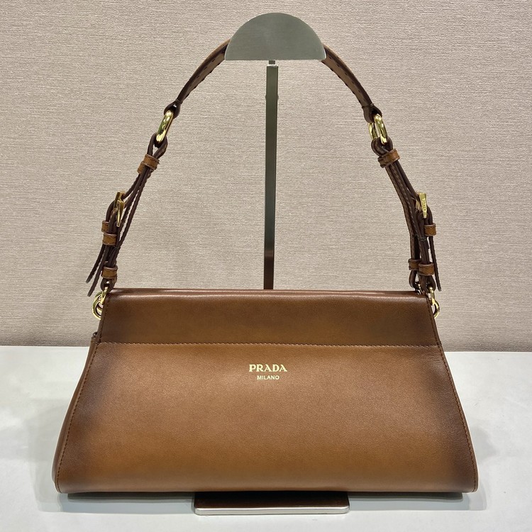 프라다 25FW 숄더 1BC262