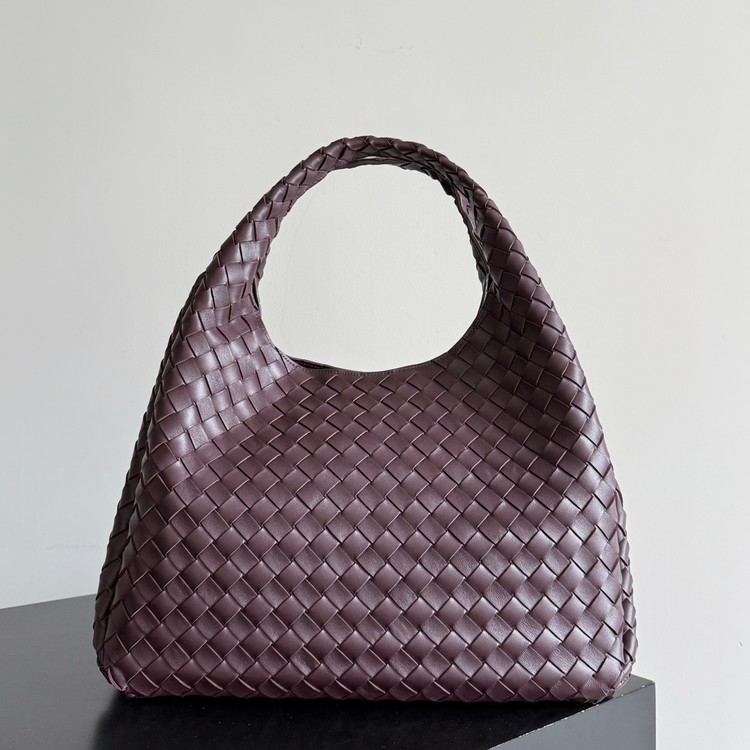 보테가 베네타 캄파나 폰단트 라지 844250