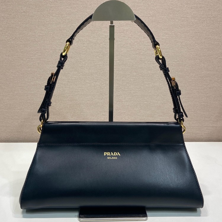 프라다 25FW 숄더 1BC262