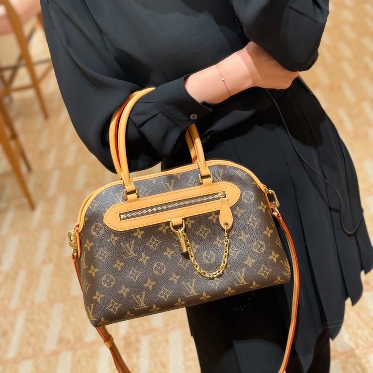 루이비통 에버 모어 PM M15208