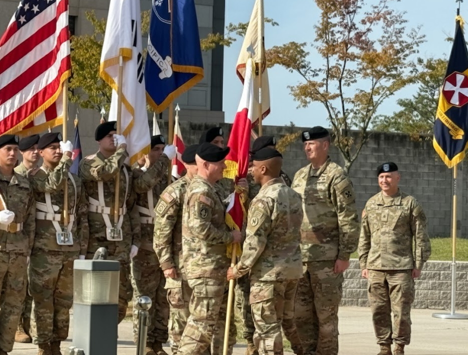 신임 미 8군사령관 Hilbert 미 육군중장 취임 (10.23)