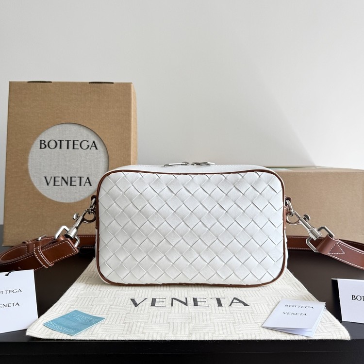 보테가베네타 크로스 카메라백 755923