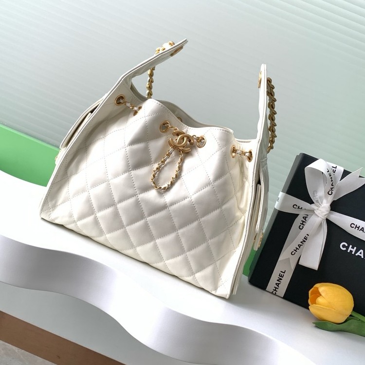 샤넬 25C 샤이니 카프스킨 호보 AS5293