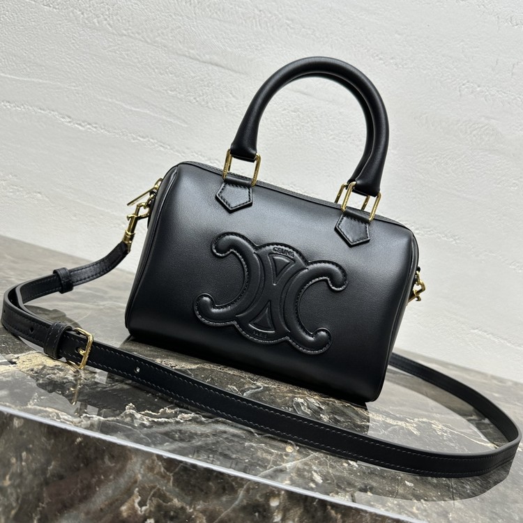 셀린느 퀴르 트리오페 스몰 113773