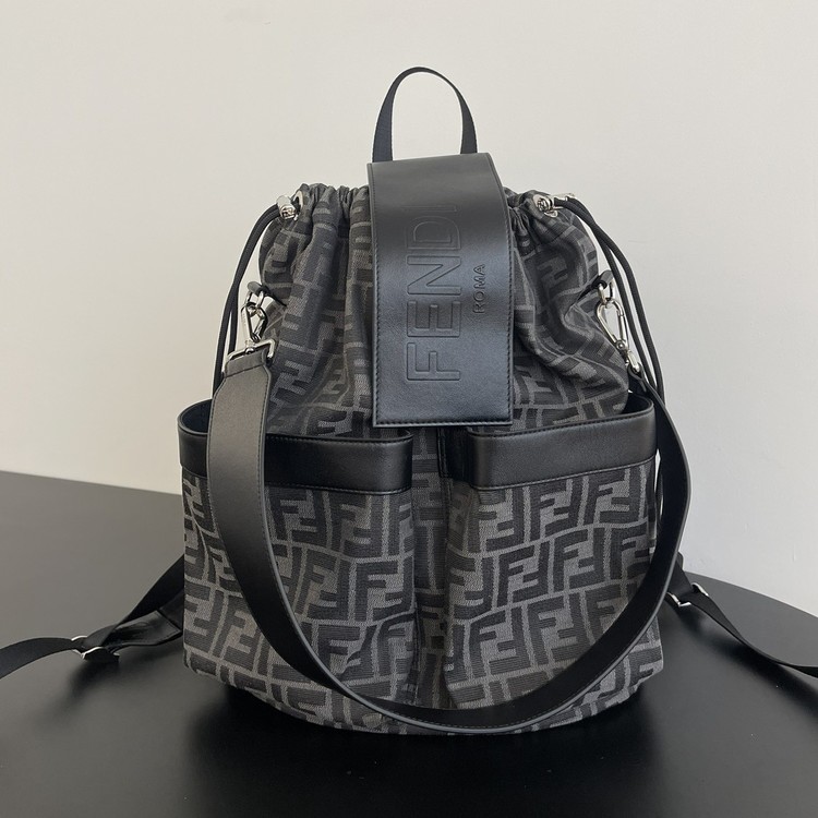 펜디 스트라이크 미디움 ff 자카드 백팩