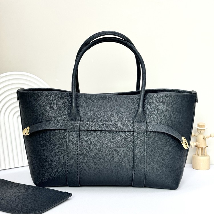 로로피아나 기에라 레더토트 FAO7473