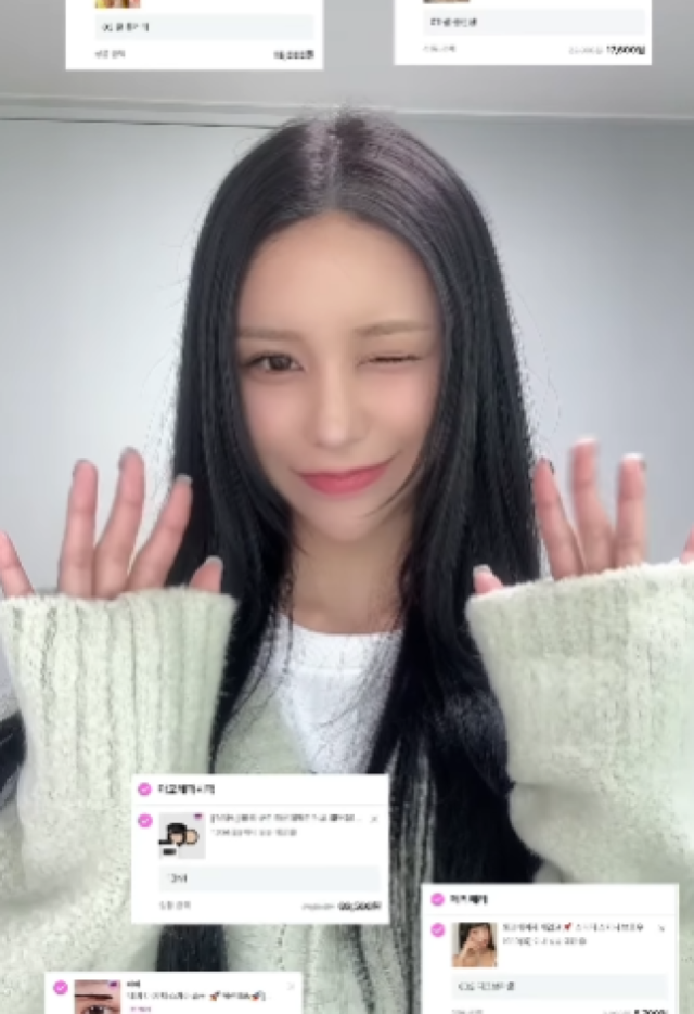 <p style="text-align: left; font-size: 14px; font-weight: bold; line-height: 1.2;""><br>ZIGZAG</p><p style="text-align: left; font-size: 13px; color: rgb(118, 118, 118); line-height: 1.2;">2030 여성 쇼핑앱 "지그재그"</span></p>