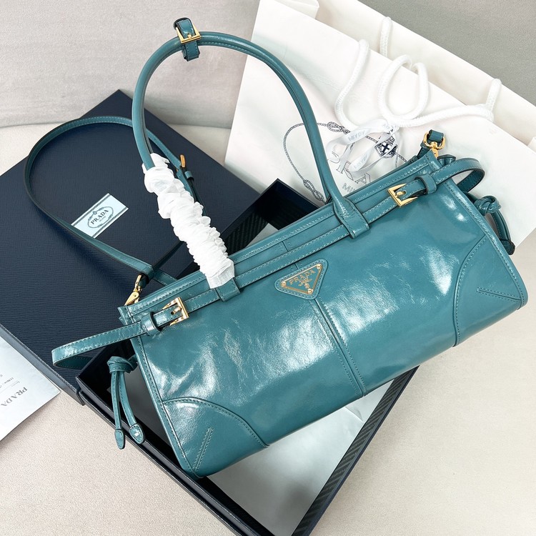 프라다 보니 미디엄 스웨이드 1BA426