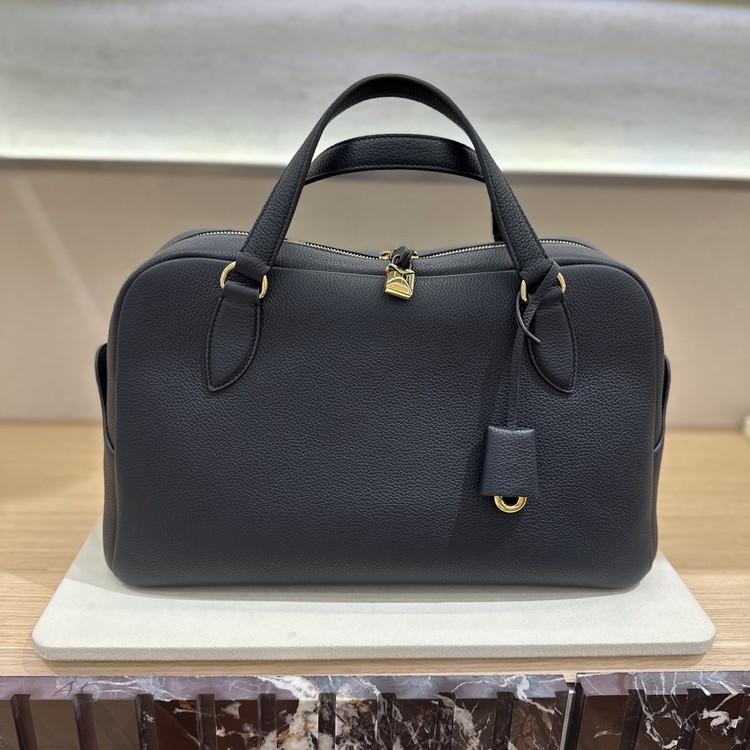 로로피아나 니들 볼링 백