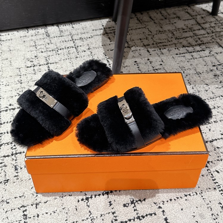 에르메스 줄리아 켈리 시어링 뮬 슬리퍼