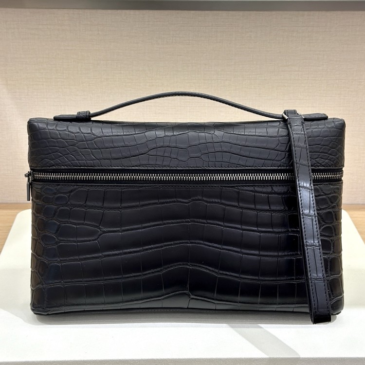 로로피아나 파우치 L29