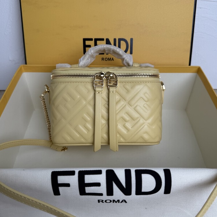 펜디 베니티 숄더 8BS108