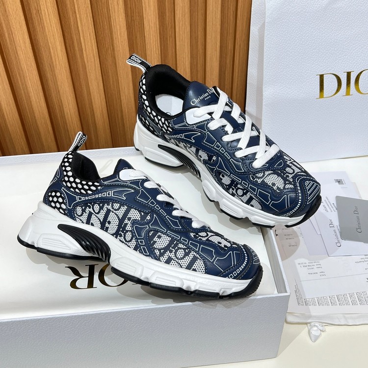 디올 크로노 스니커즈