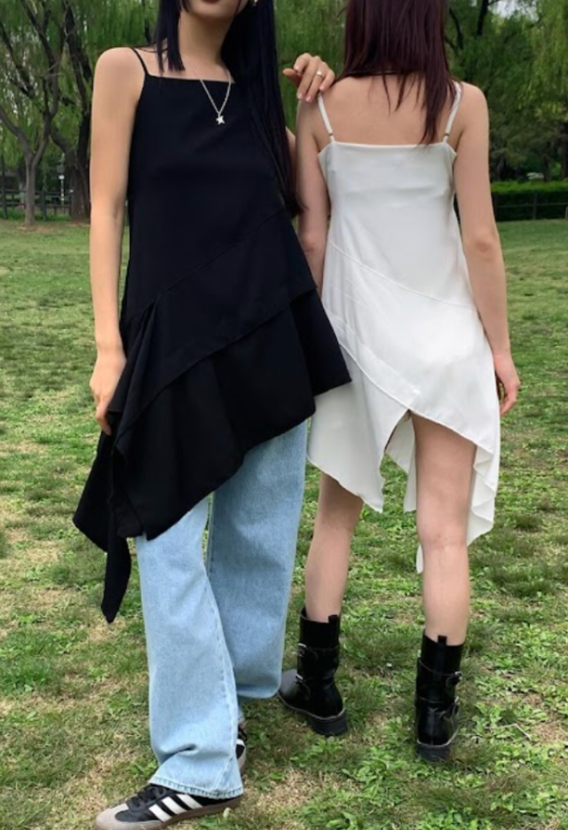 <p style="text-align: left; font-size: 14px; font-weight: bold; line-height: 1.2;""><br>SHEIN</p><p style="text-align: left; font-size: 13px; color: rgb(118, 118, 118); line-height: 1.2;">패스트 패션 쇼핑몰 "쉬인"</span></p>