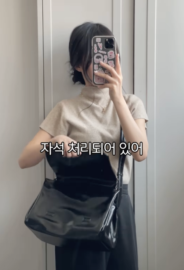 <p style="text-align: left; font-size: 14px; font-weight: bold; line-height: 1.2;""><br>MJADE</p><p style="text-align: left; font-size: 13px; color: rgb(118, 118, 118); line-height: 1.2;">고급스러운 클래식 감성 브랜드 "엠제이드"</span></p>