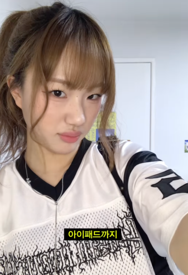 <p style="text-align: left; font-size: 14px; font-weight: bold; line-height: 1.2;""><br>SCHISM INDUCING</p><p style="text-align: left; font-size: 13px; color: rgb(118, 118, 118); line-height: 1.2;">고정관념에서 벗어난 브랜드 "스키즘인듀싱"</span></p>