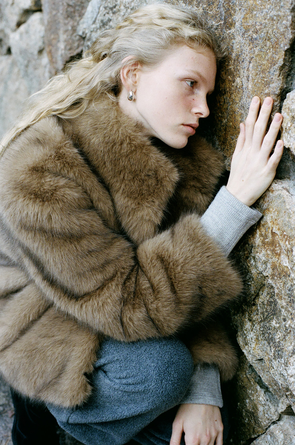 Fur Half Jacket (Ivory / Beige) : MONOHA