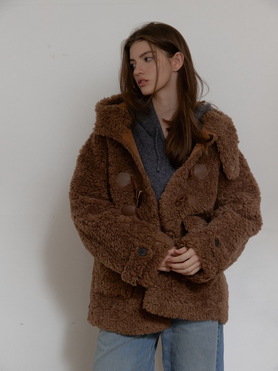 WOOL SHEARLING HOODIE MUSTANG (BROWN) : 아수라 (ASURA)
