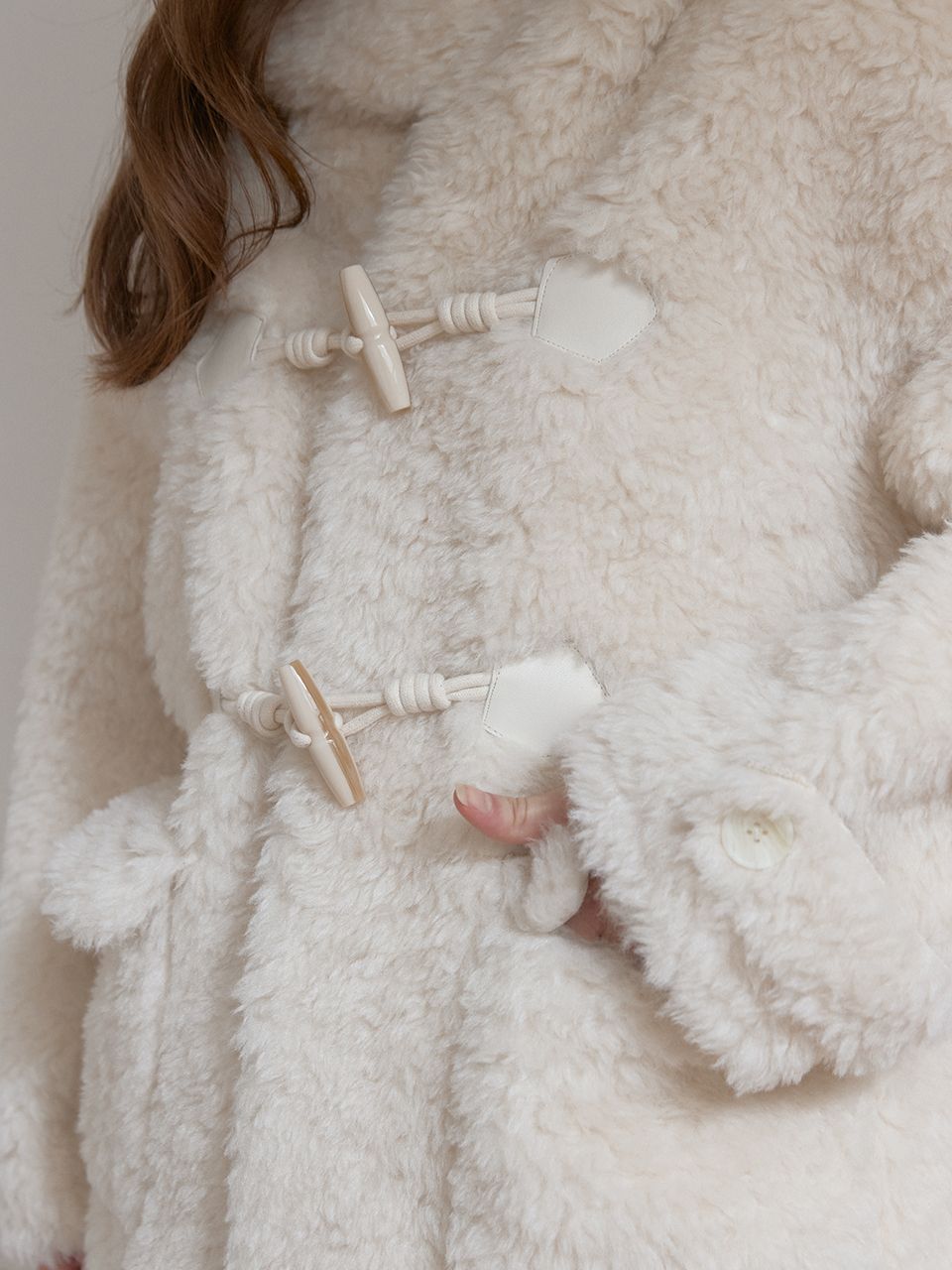 WOOL SHEARLING HOODIE MUSTANG (IVORY) : 아수라 (ASURA)