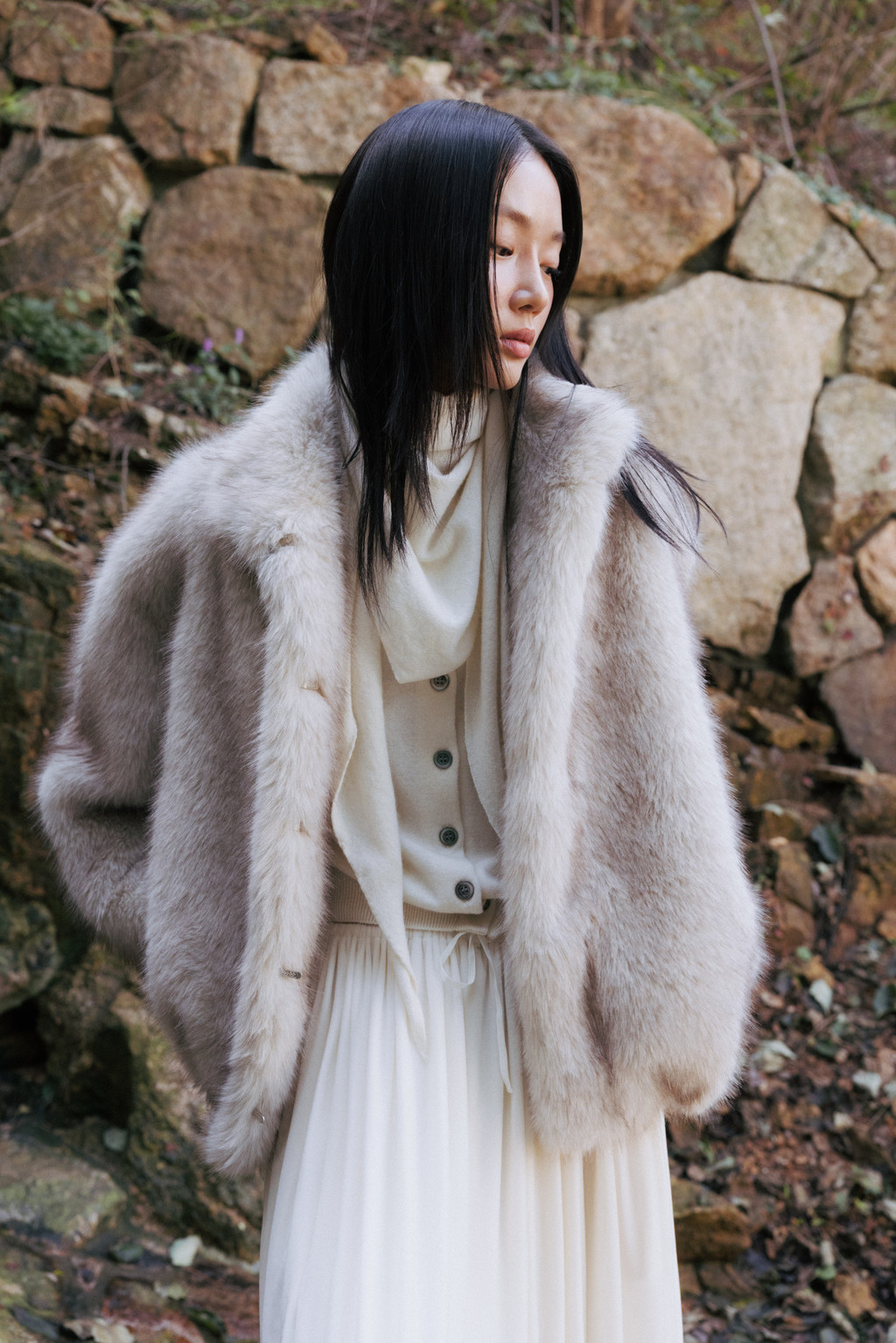 Fur Half Jacket (Ivory / Beige) : MONOHA
