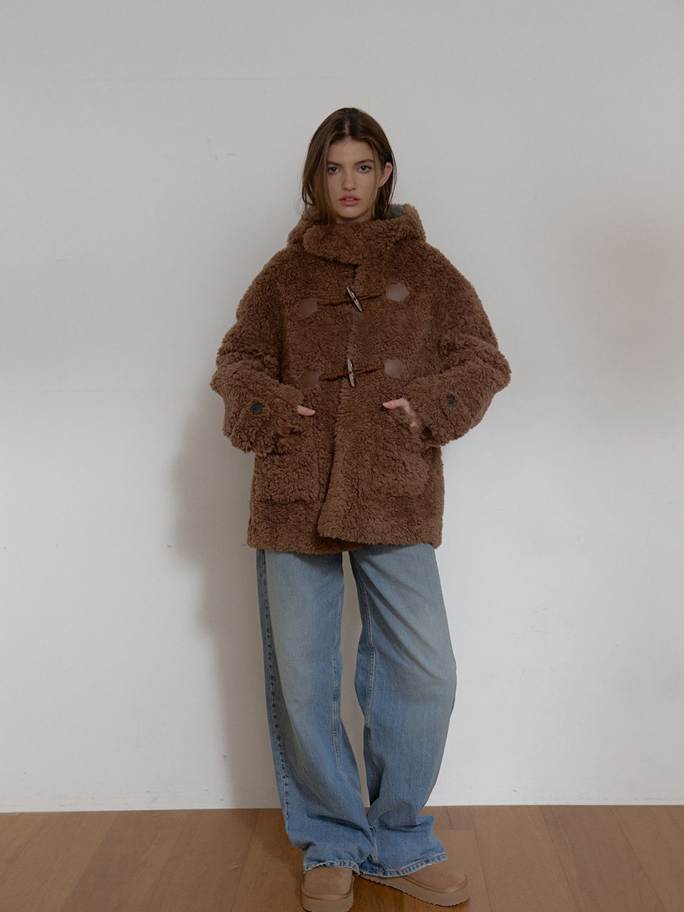 WOOL SHEARLING HOODIE MUSTANG (BROWN) : ASURA