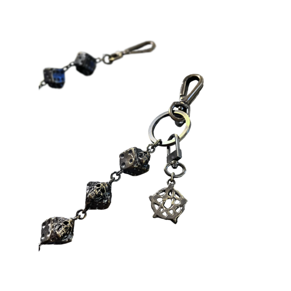 SKULL DICE 15 LINK CHAIN - VINTAGE GOLD : EMOSTANCECLUB