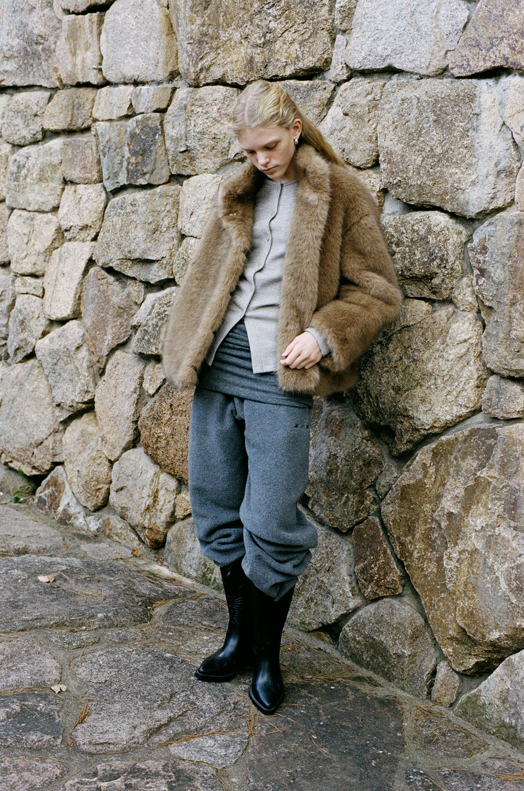 Fur Half Jacket (Ivory / Beige) : MONOHA