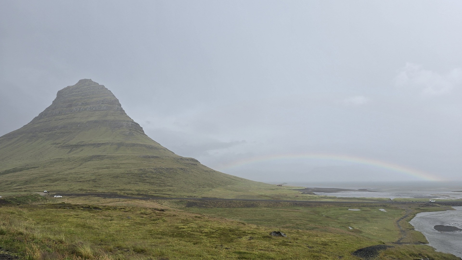 여름 아이슬란드일주패키지13일 아이슬란드일주고품격 소규모패키지 풀패키지 트래블로드 아이슬란드링로드 아이슬란드하이랜드인랜드 란드마나라우가 혜초여행사아이슬란드 흐라운 폭포 키르큐펠