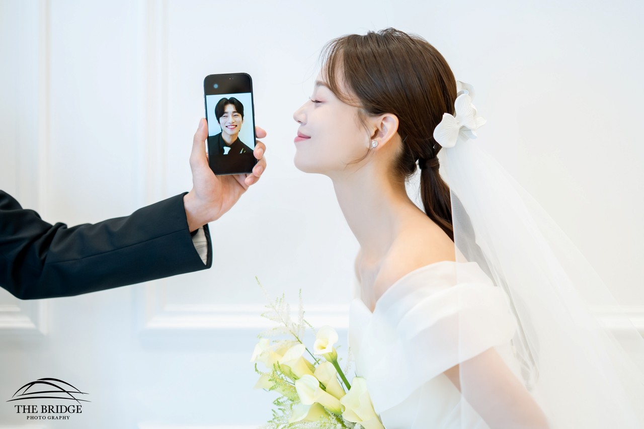 <p style="margin-left:10px;">RING</p><h5 style="margin-left:10px">UP TO 60%</h5>