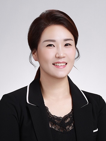 <span style="font-size: 16px;">비즈넷경영컨설팅ㅣ대표이사 정윤경</span>