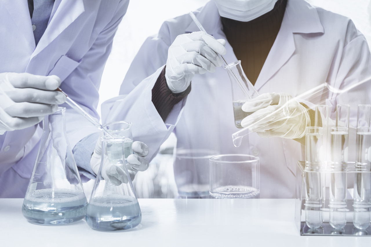 <table class="noBorder" style="width: 100%;">   <tbody>     <tr>       <td style="text-align: center;">         <img src="https://cdn.imweb.me/upload/S20251002d1b6193d90681/c228e2627c59e.png " alt="Description of Image" style="display: block; margin: 0 auto; max-width: 100%; height: auto;">         <br> <!-- 이미지와 텍스트 사이에 간격을 주기 위한 줄바꿈 -->         <strong><span style="font-size: 18px; line-height: 1.5;"> 최적의 품질관리를 통한 공정과 제품의<br>산포를 감소, 높은 수준의 품질을 유지</span></strong>       </td>     </tr>   </tbody> </table>