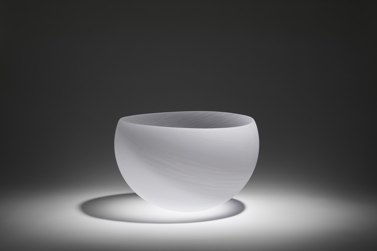 Dandelion seeds in the snowstorm / Glass / Blown, sandblasted and acid polished / w340 d340 h245 (mm) / 2023