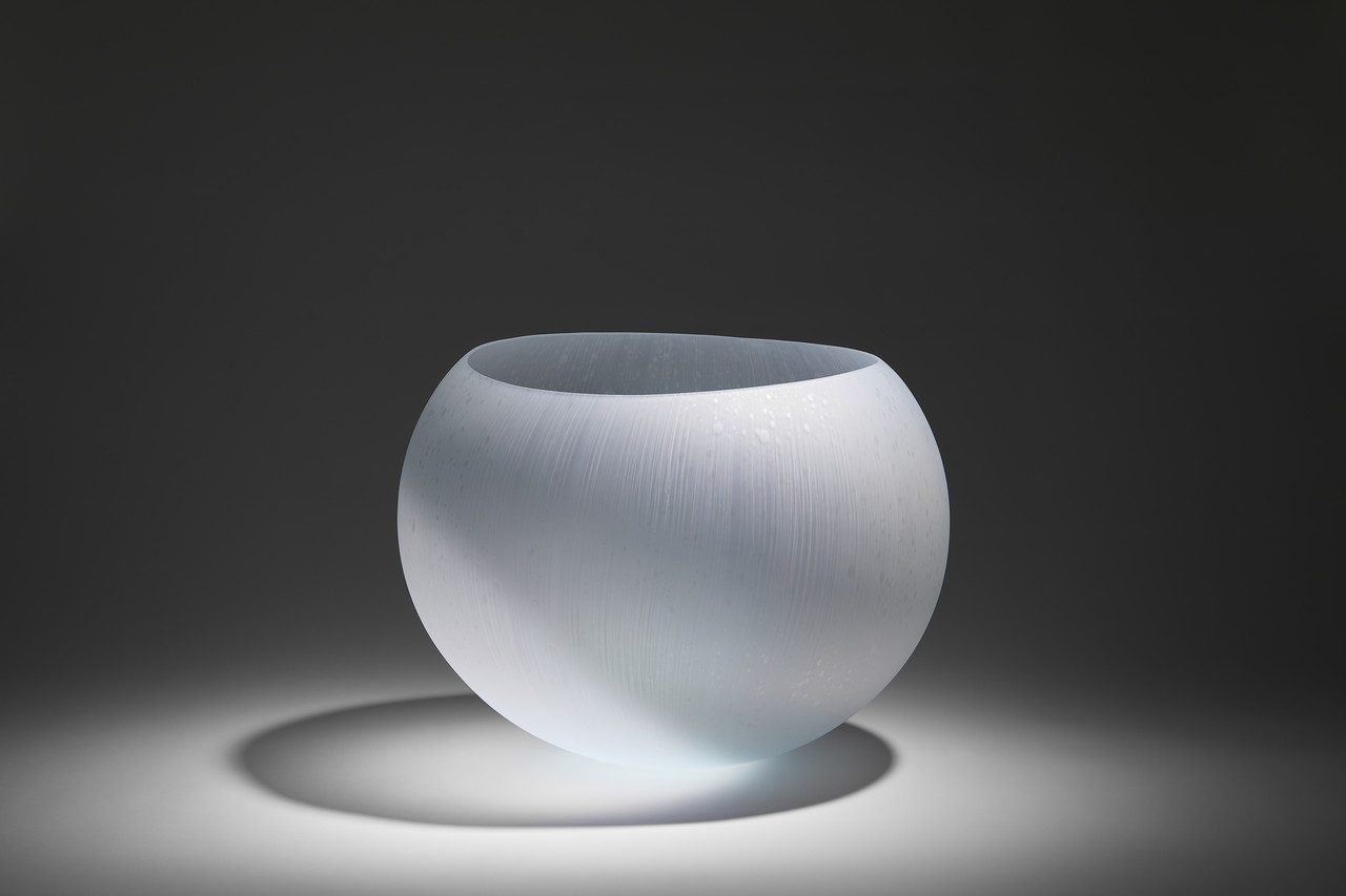 Dandelion seeds on a rainy day 2 / Glass / Blown, sandblasted and acid polished / w450 d450 h340 (mm) / 2023