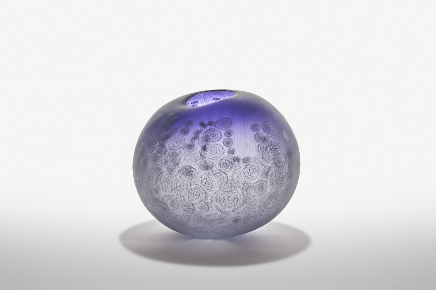 The silent shift (Amethyst) 고요한 변화 3 / 2025 / Blown, sandblasted and acid polished glass / h29.5 x w35 x d35 cm