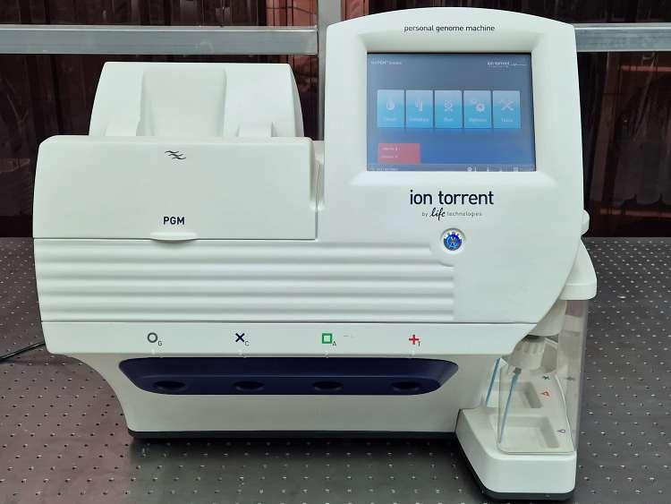 Life Technologies Ion Torrent Personal Genome Machine 7467 : 엠아이티솔루션