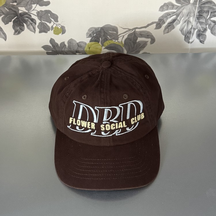 DBD FLOWER CLUB cap [브라운] : 디베데