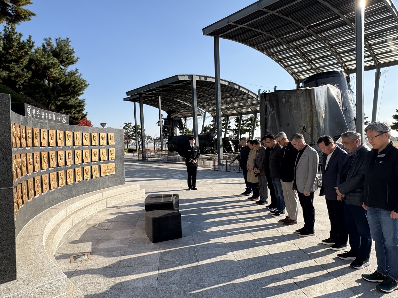 주한미군전우회/카투사연합회 임원진, 천안함 기념관 방문 (11.14)