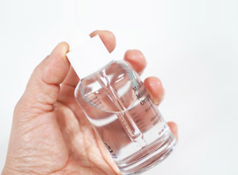 <font color="white">본원 전용 여드름 솔루션</font>