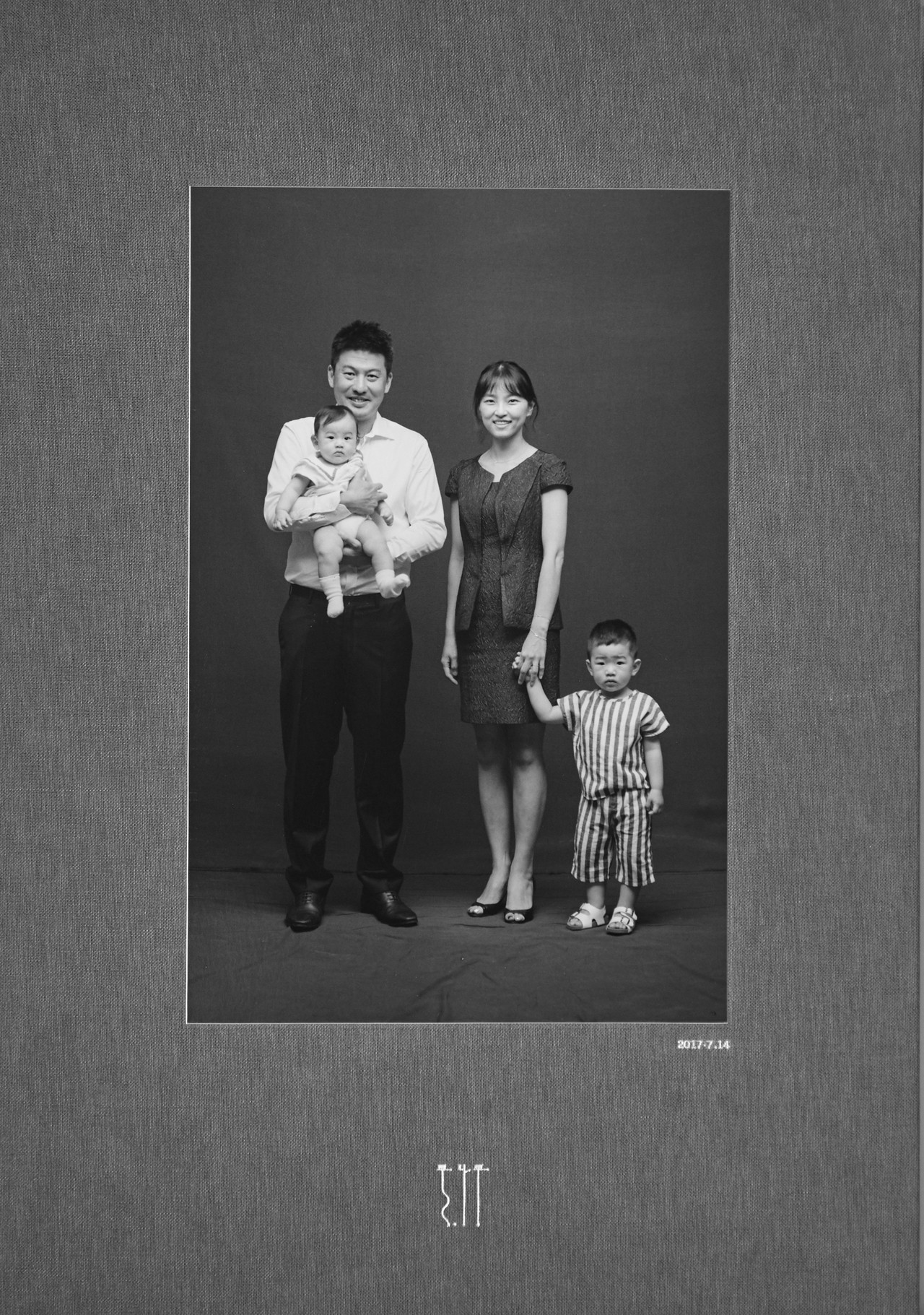 흑백아날로그 M10호 6x7inch negative / 150x230cm gelatin silver print 