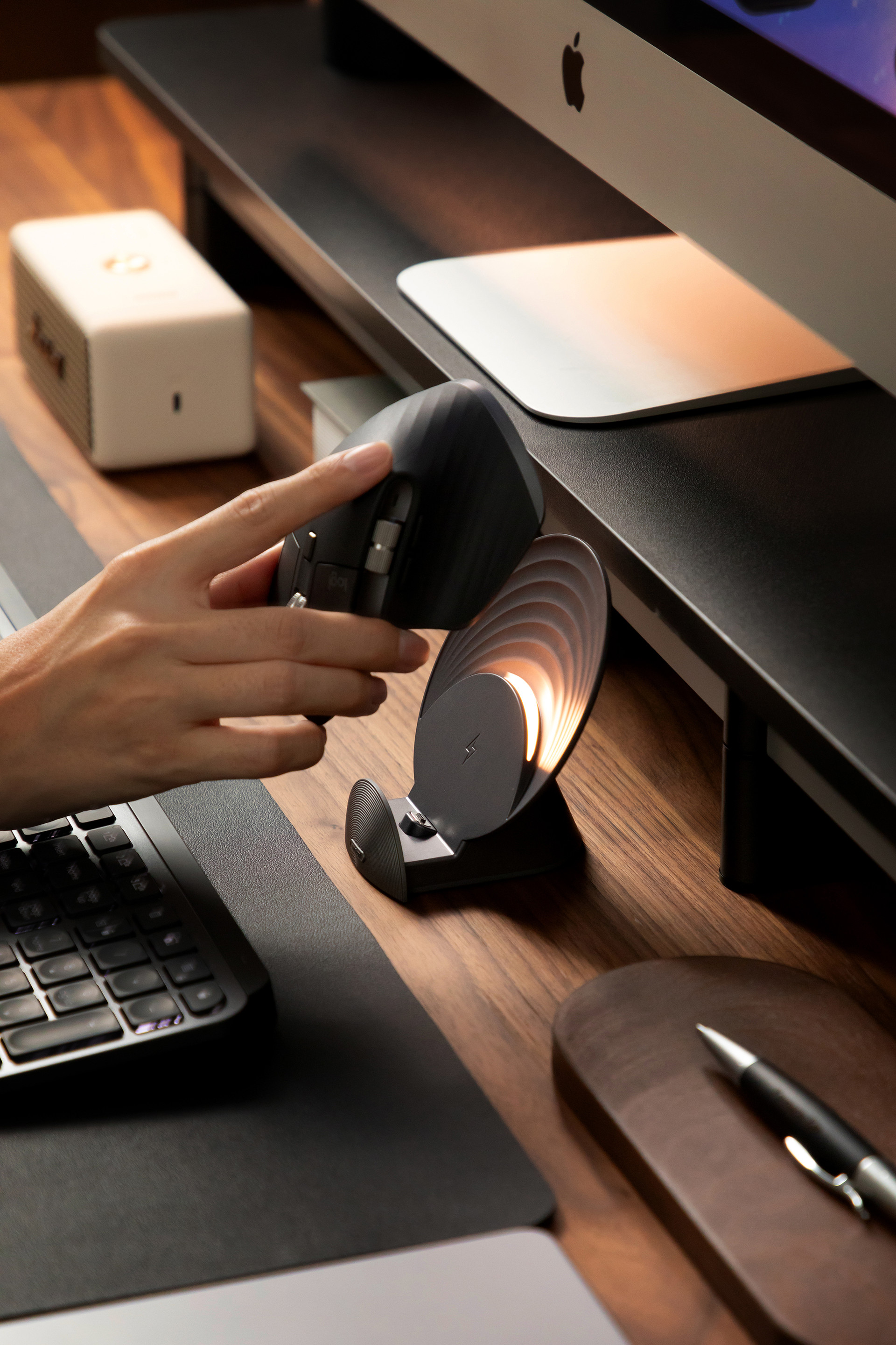 로지텍 MXmaster3S+Charging 기획, 촬영, 디자인 올인원 패키지